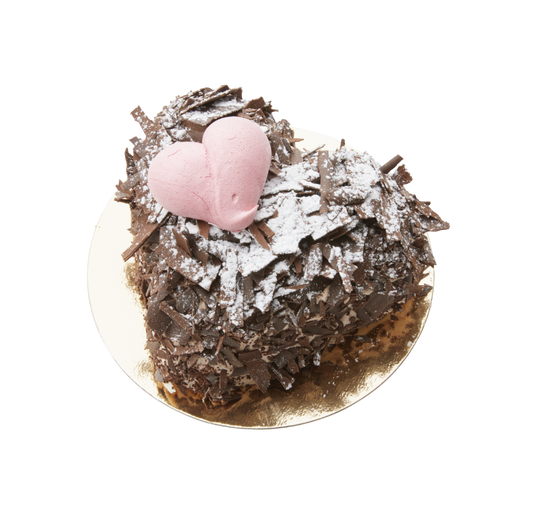 Heart shape meringue cake for 2